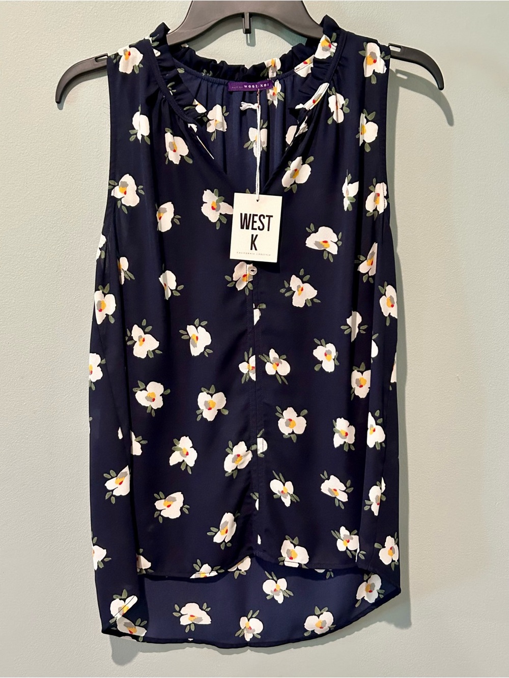 West Kei Women's Sleeveless Floral Woven Top w/Neck Tie in Navy Medium